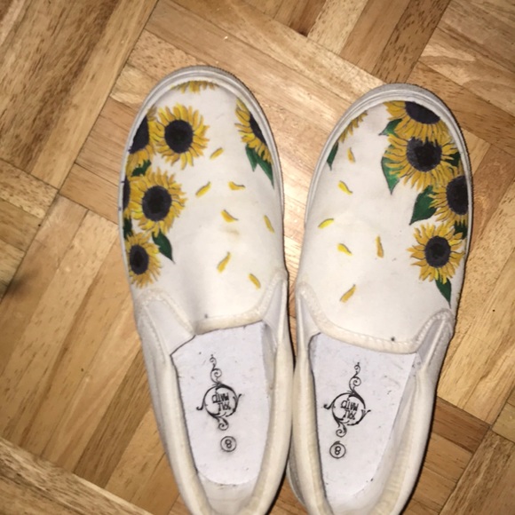 Custom vans - Picture 2 of 5